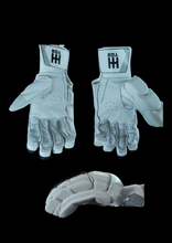 Load image into Gallery viewer, BDY Blizzard - Senior Batting Gloves
